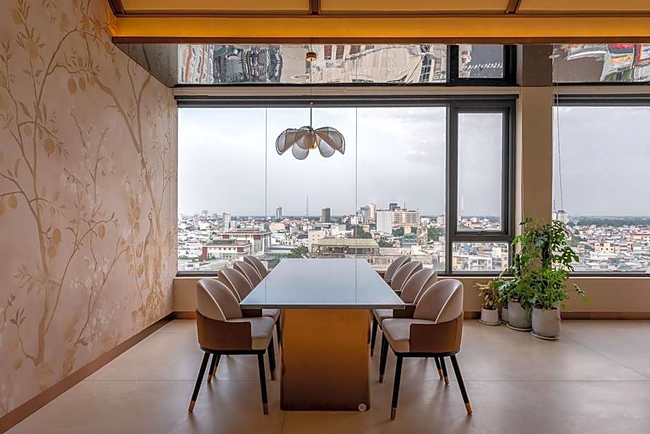 The Iris Signature Hotel and Spa