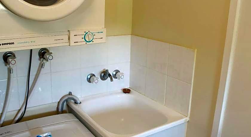 Chevron Palms Holiday Apartments