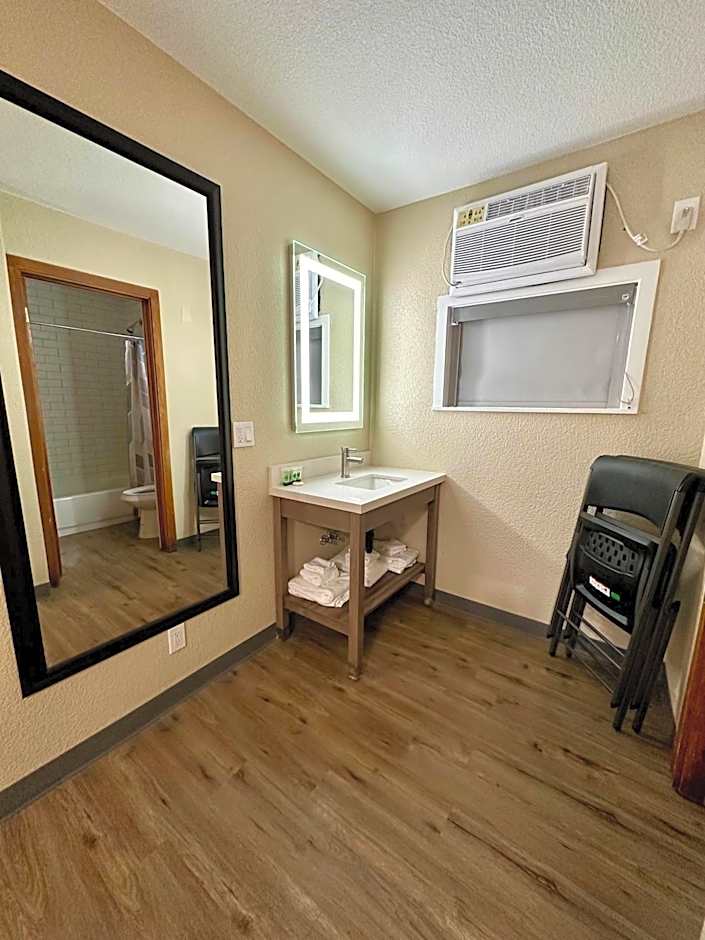 Wapiti Lodge