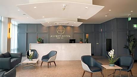 Aspect Hotel Park West