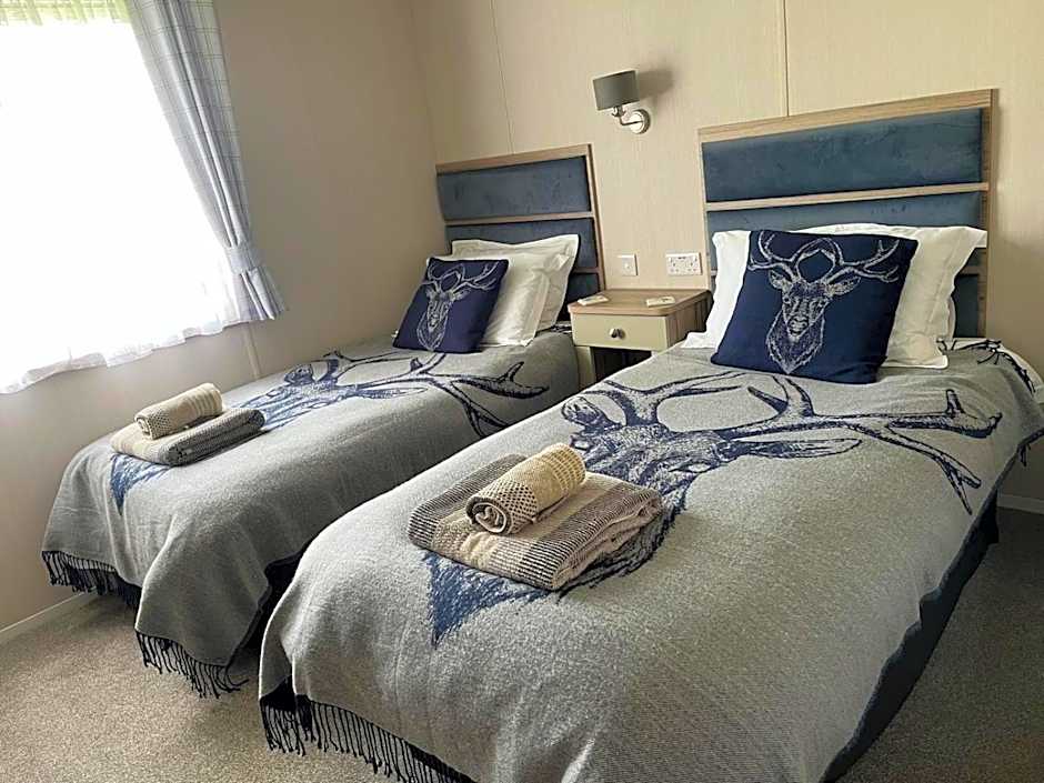 Edmonton Lodge