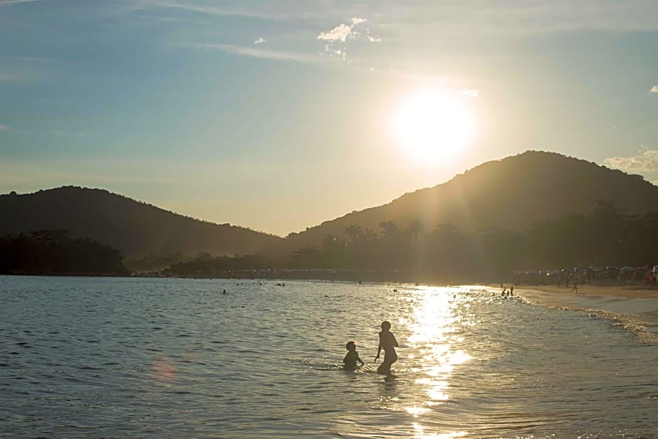 Hostel e Camping Rio das Pedras