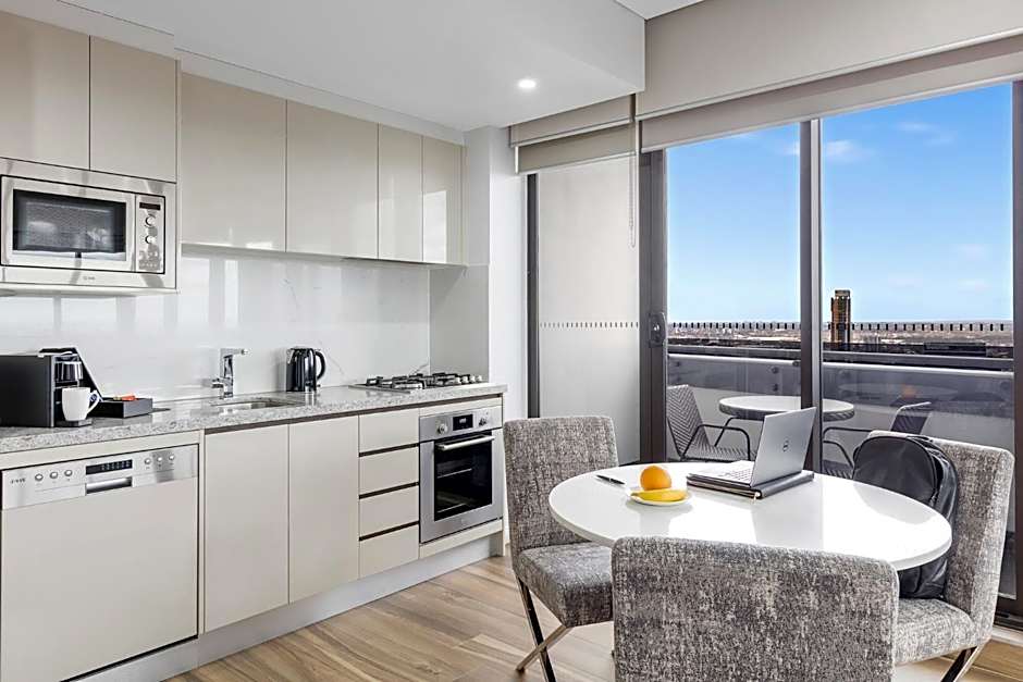 Meriton Suites Church Street, Parramatta