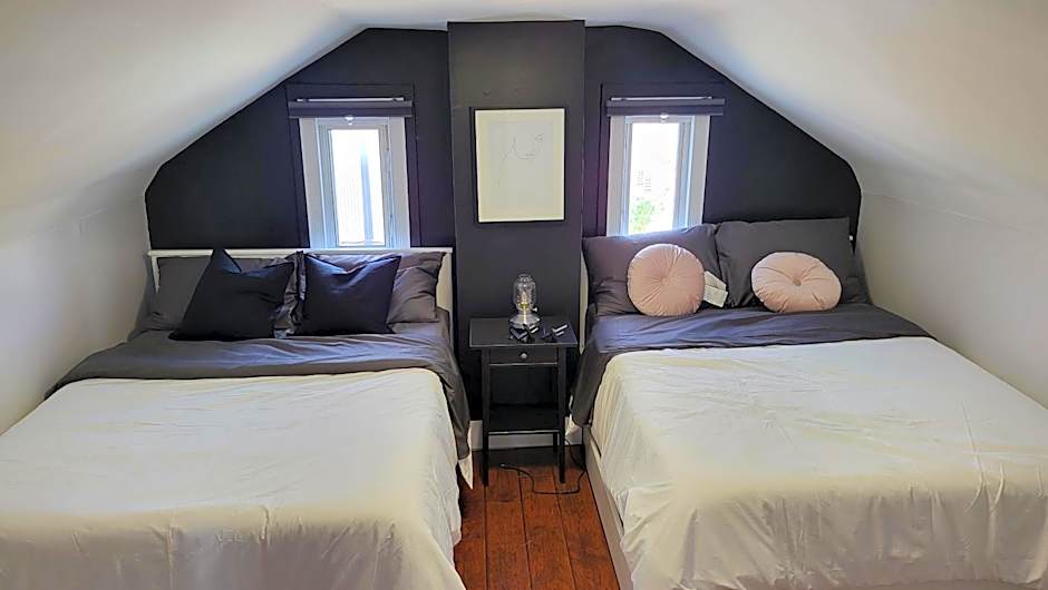 JstLikeHome - Old Ottawa Suite & Guesthouse