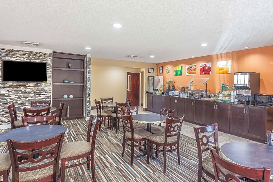 Quality Inn Warsaw I-40