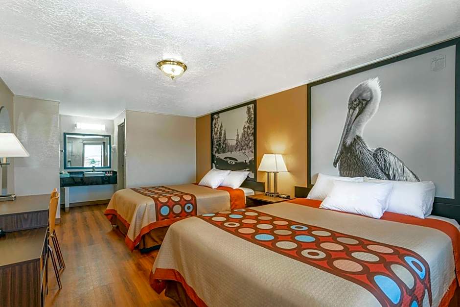 Super 8 by Wyndham Evanston