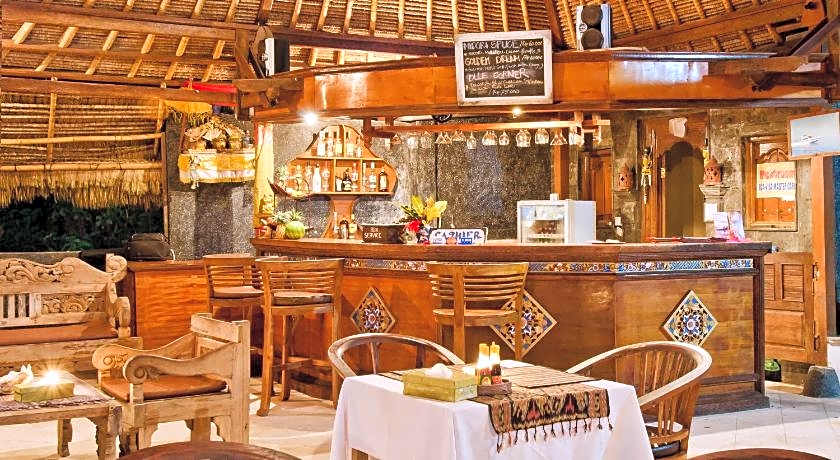 Mushroom Beach Bungalow