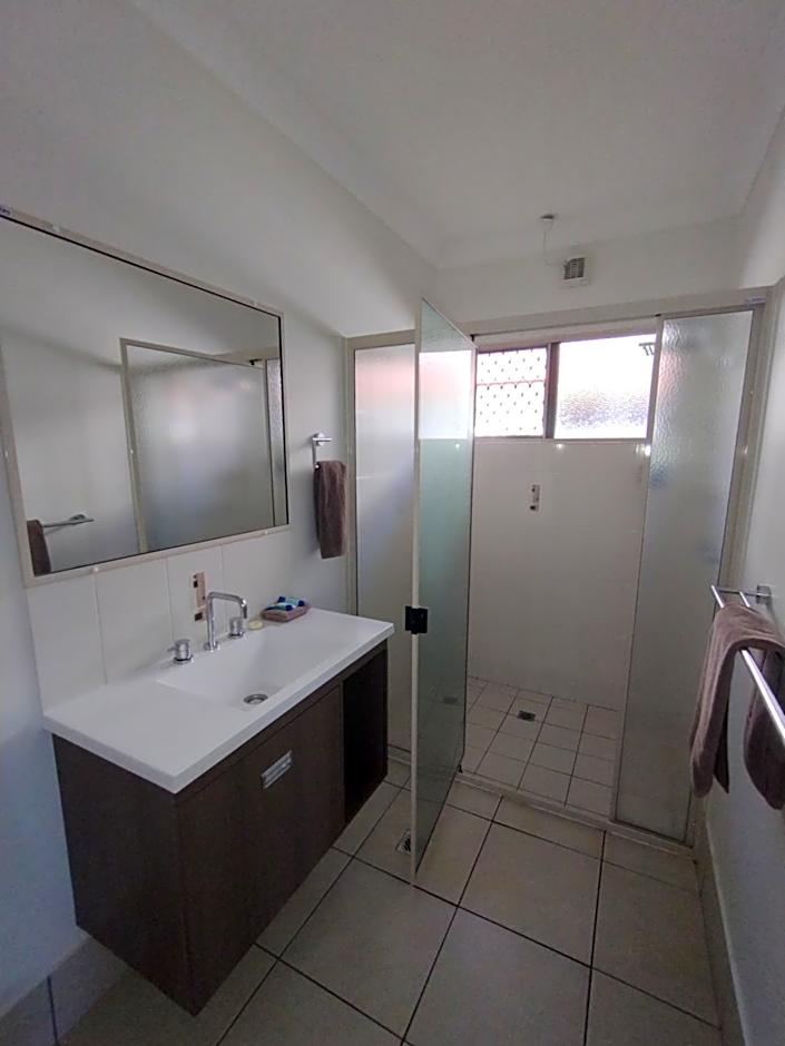Cascade Motel In Townsville