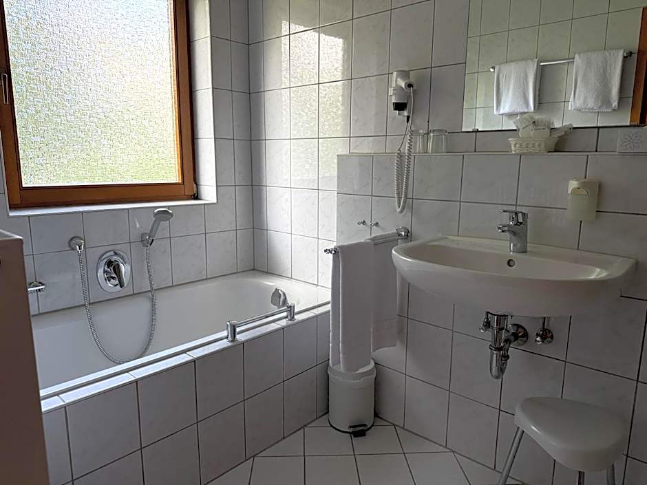 Photo 1 of 7 of Deluxe 2 Beds