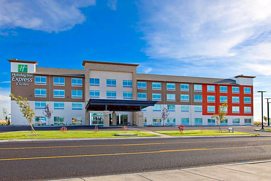 Holiday Inn Express and Suites Moses Lake By IHG