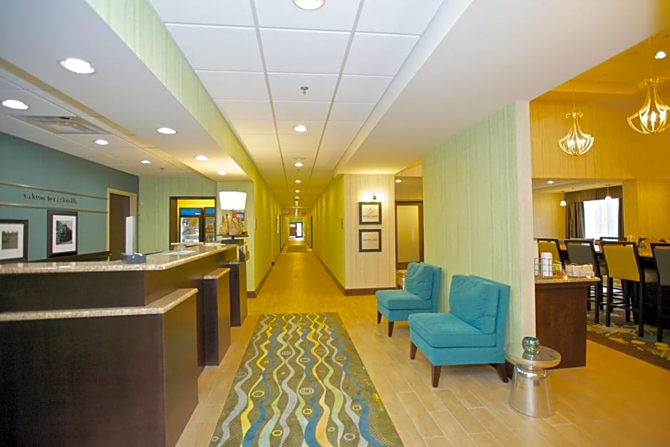 Hampton Inn and Suites Adairsville/Calhoun Area