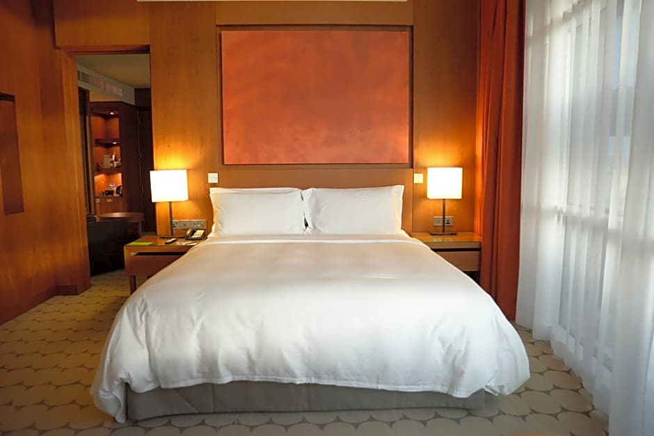 Yas Plaza Marina By Ihg