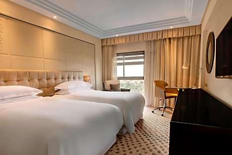 Premium Twin Room - High Floor/Club Lounge Access