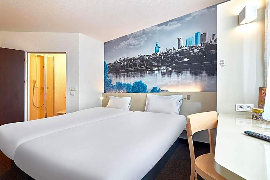 B&B Hotel Warszawa-Okęcie