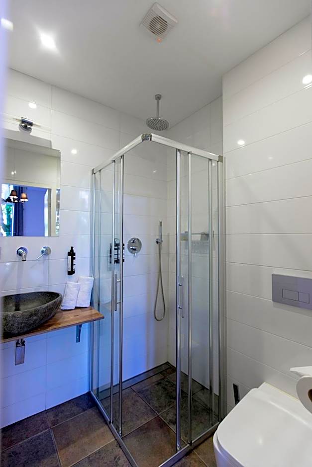 Quentin England Hotel