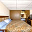 First Inn By OYO Quinter Hwy 70