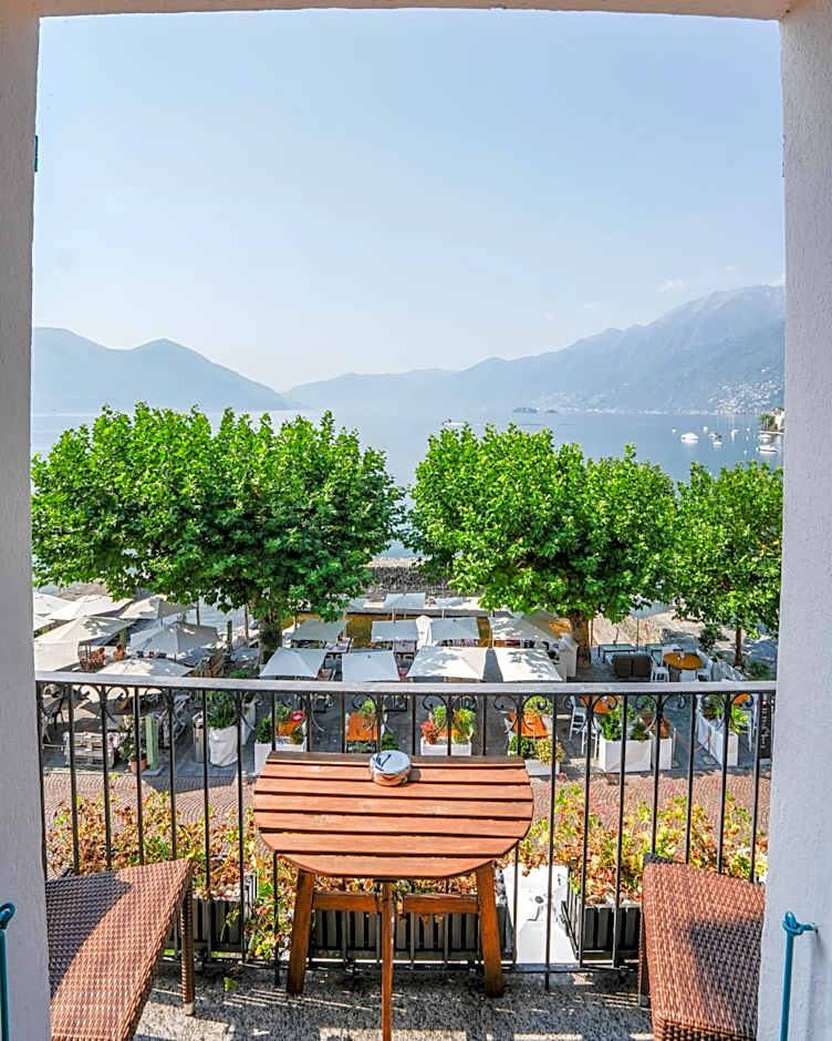 Albergo Carcani by Ketty & Tommy