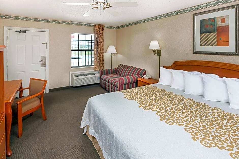 Days Inn by Wyndham Batesville