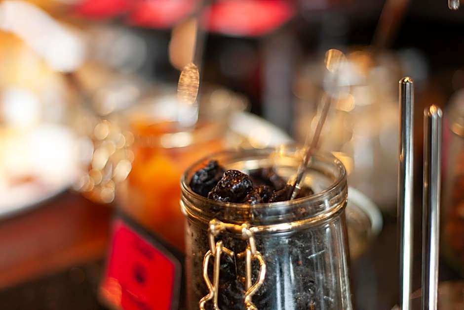 Kings Hotel First Class