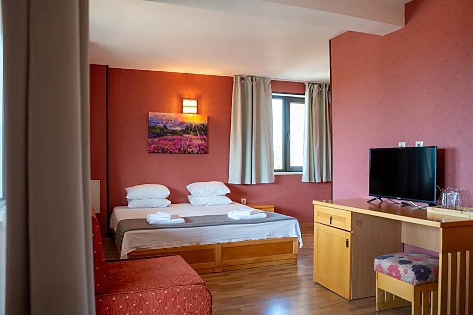 Hotel DEMETRA