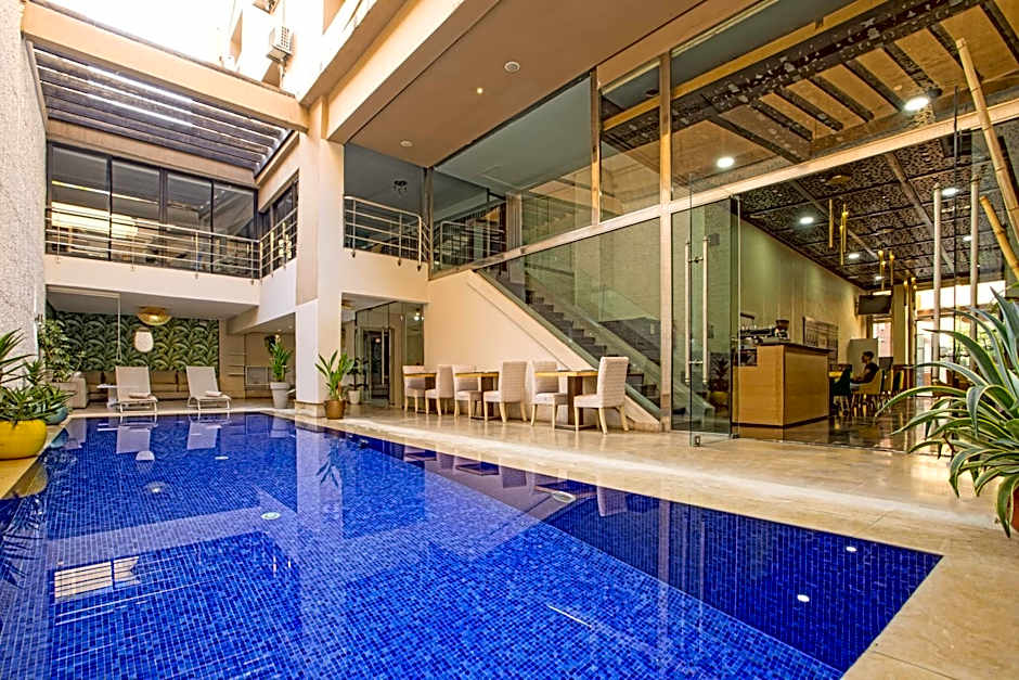 Yaad City Hotel
