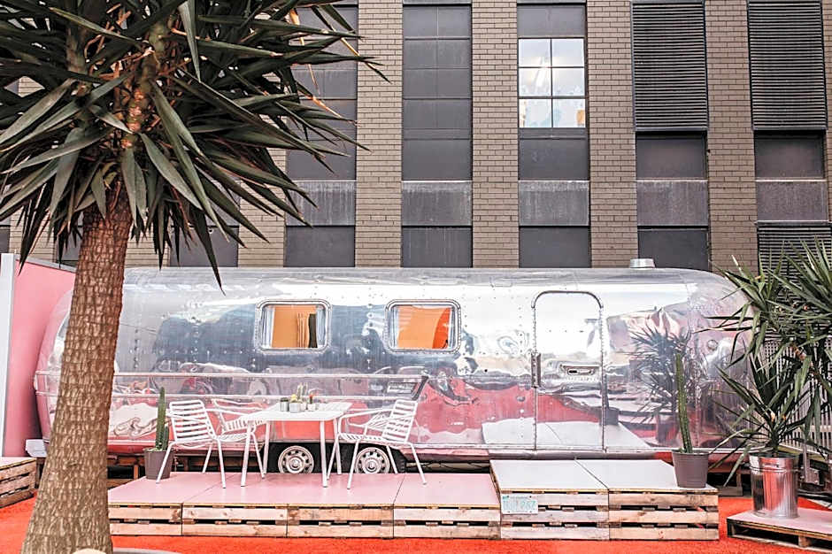Hotel No
