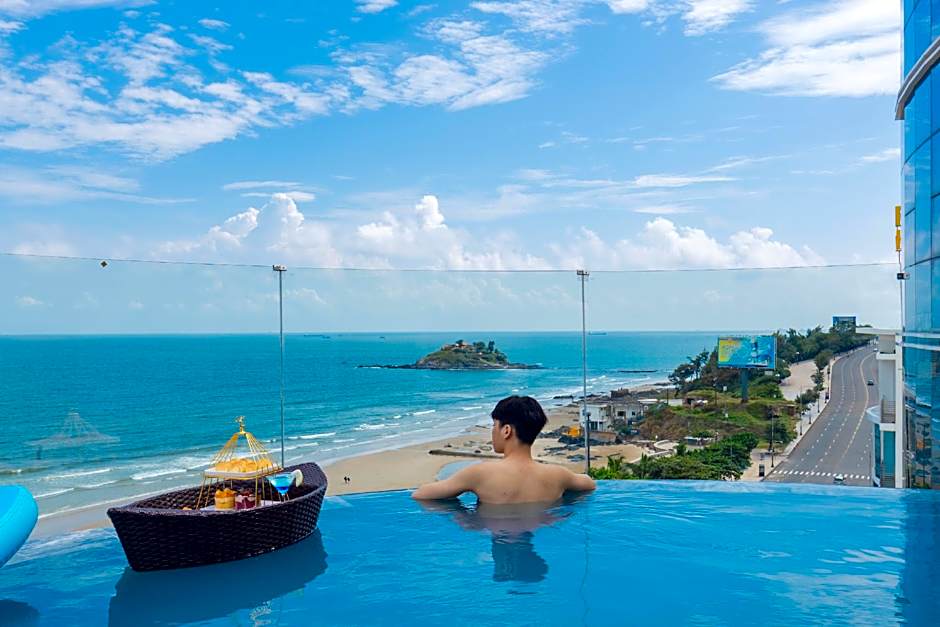One Season Boutique Hotel Vung Tau - Beachfront