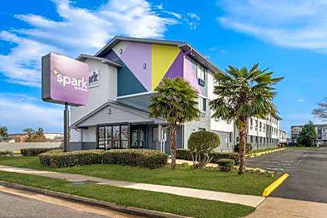 Spark by Hilton Norfolk