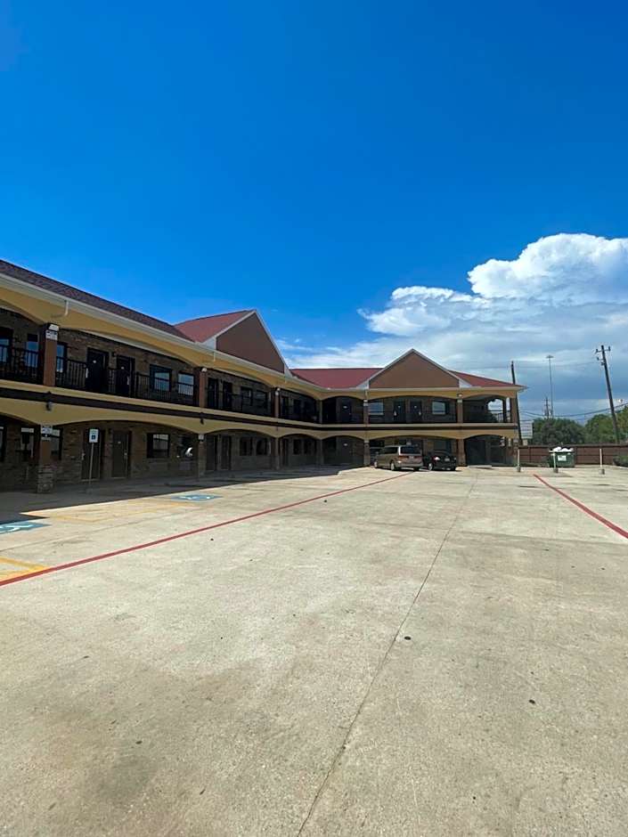 Regency Inn & Suites