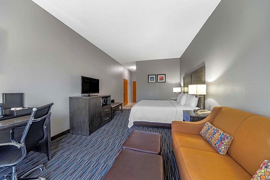 Comfort Inn and Suites Quail Springs