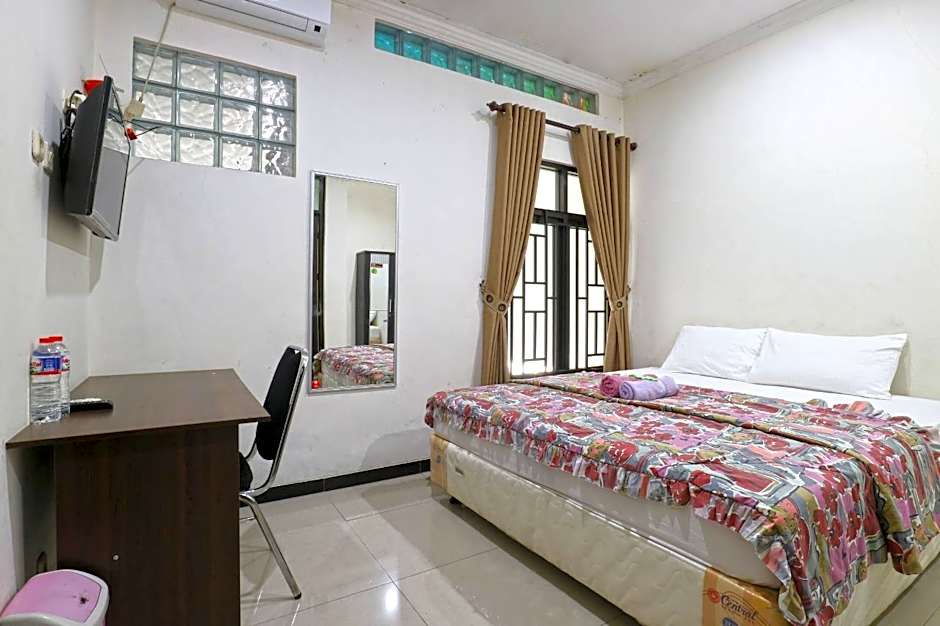 Saloka Guest House & Residence