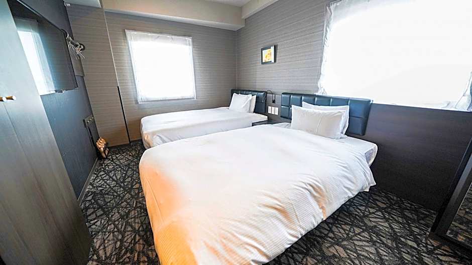 Quintessa Hotel Tokyo Haneda Comic and Books