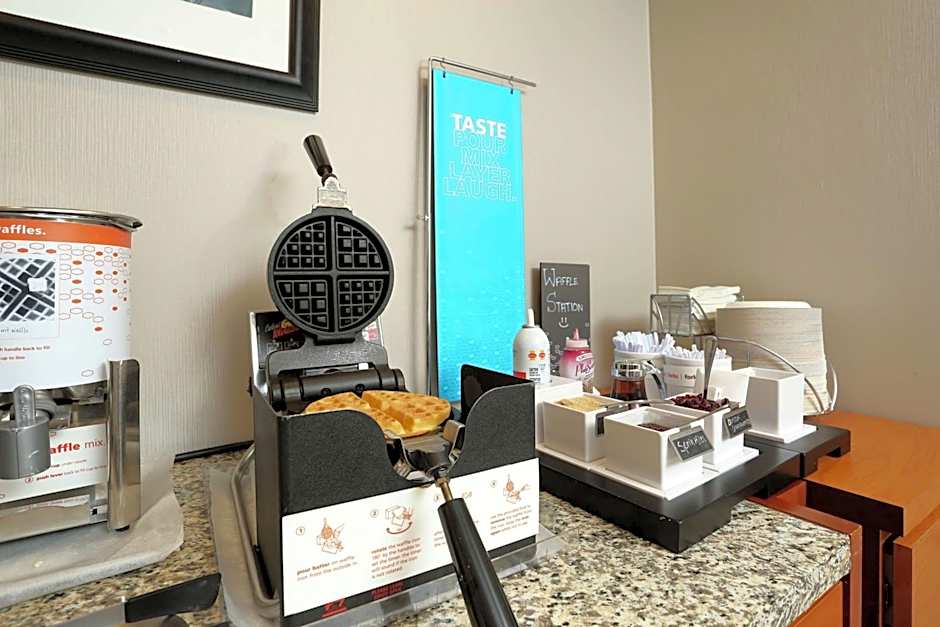 Hampton Inn - Suites by Hilton Barrie Ontario Canada