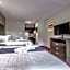 Americas Best Value Inn and Suites IAH Airport North
