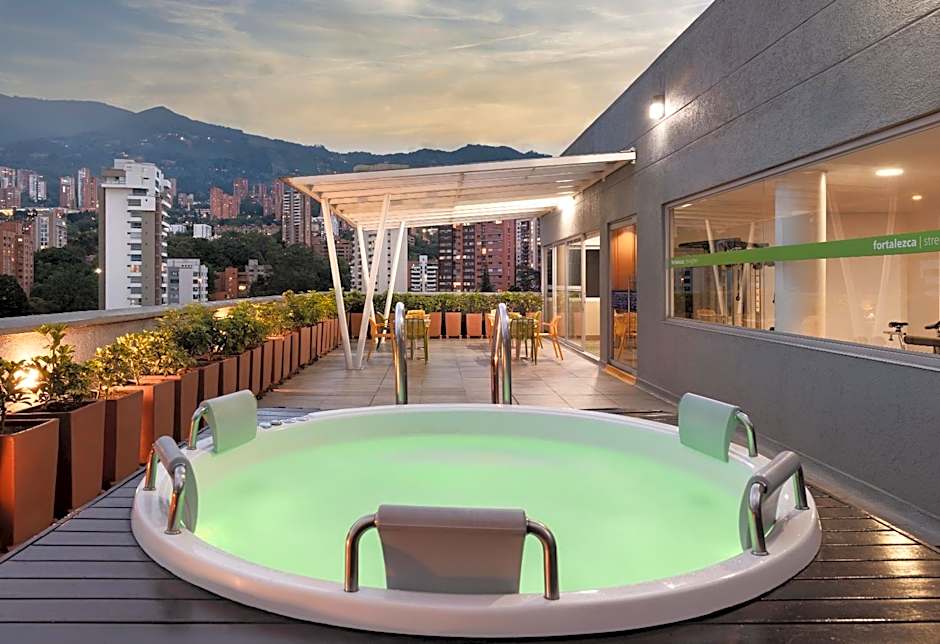 Hampton Inn By Hilton Medellin, Colombia