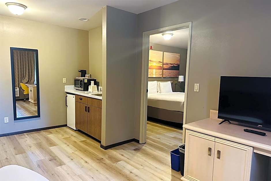 Days Inn by Wyndham Seatac Airport