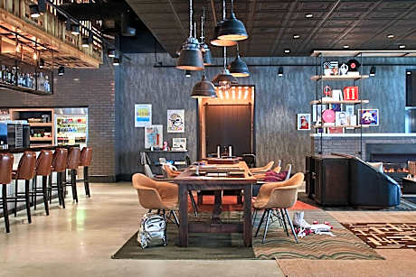 Moxy by Marriott Atlanta Midtown