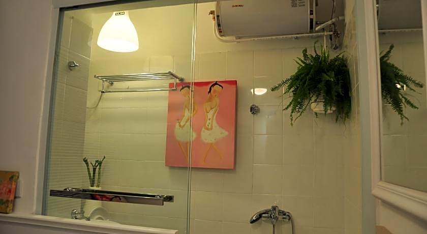 Apple Inn (Causeway Bay)