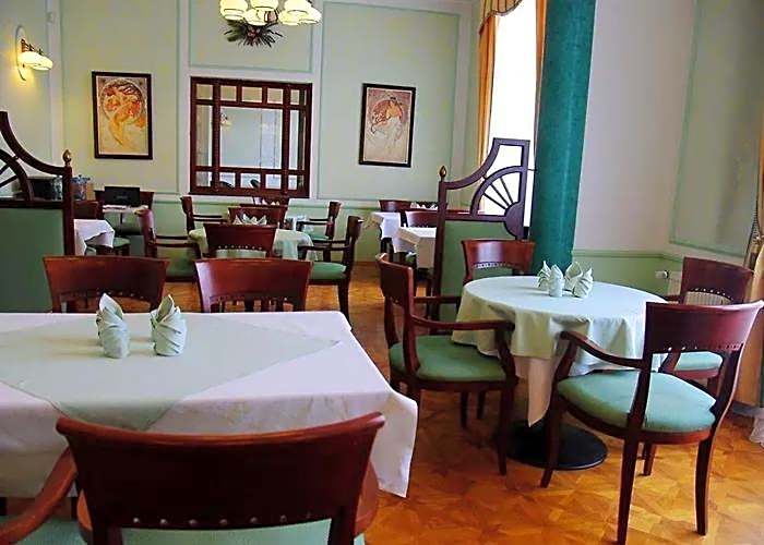 Hotel Ester