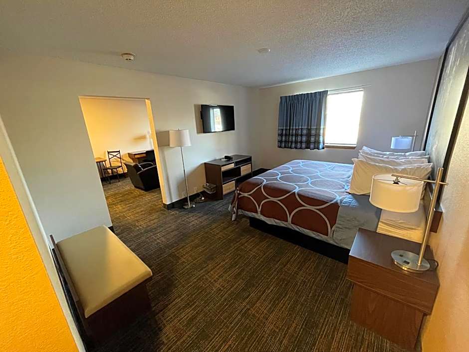 Super 8 by Wyndham Bemidji MN