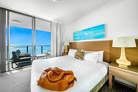 One-Bedroom Apartment with Ocean View - No Housekeeping