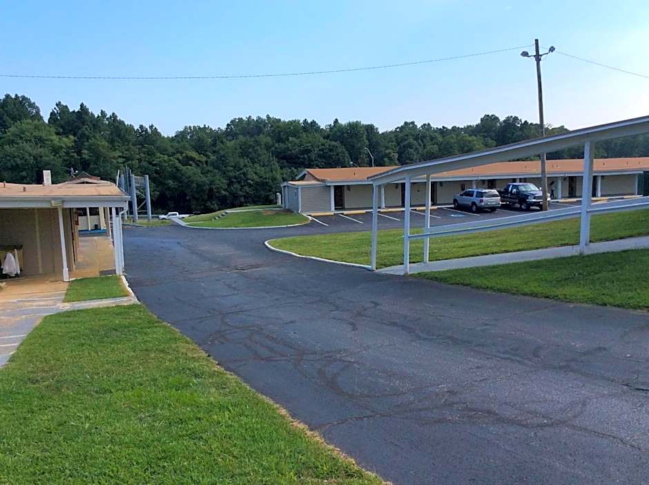 Village Inn Annapolis MD