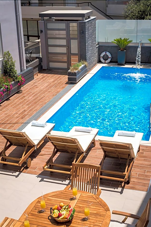 Sun Ray Luxury Aparthotel