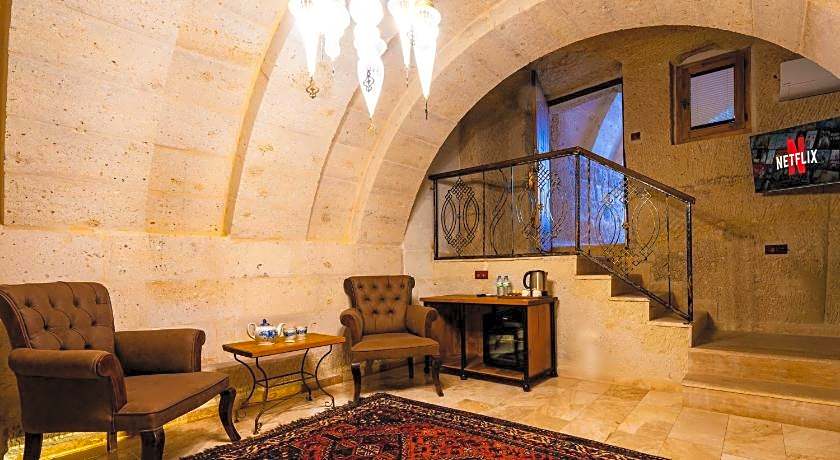 Ares Cave Suites