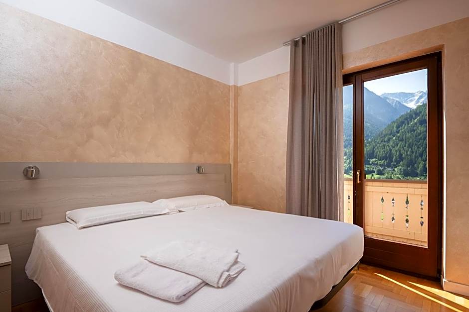 Hotel Vezza Alpine Lodge & Spa