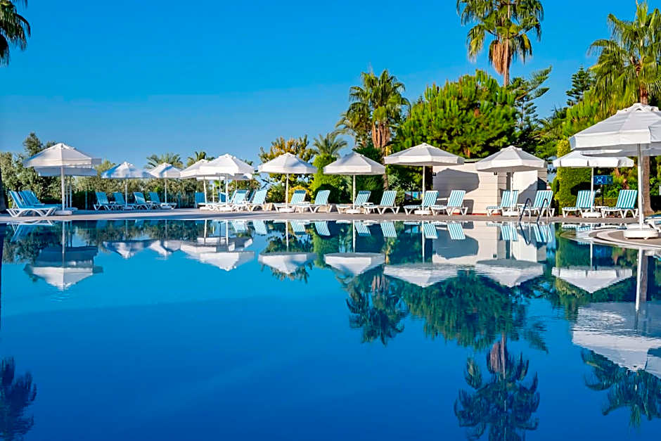 Iz Flower Side Beach Hotel