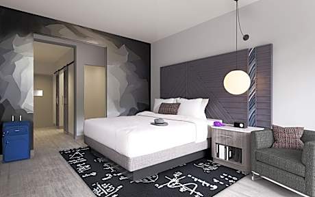 King Room with Tub - Communication/Mobility Access
