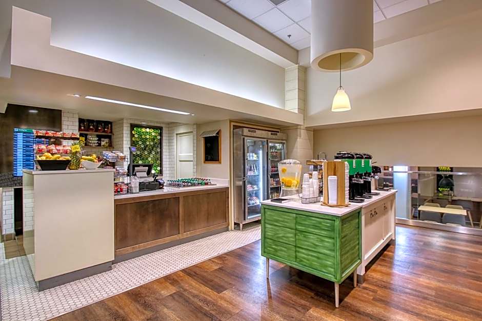 Holiday Inn & Suites Atlanta Airport North By IHG