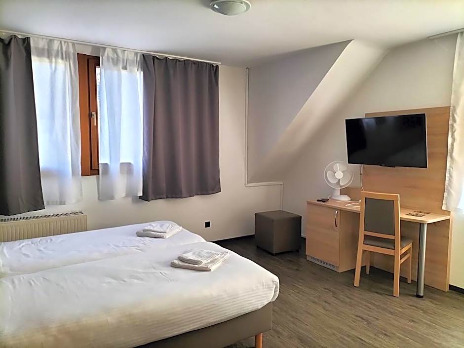 B3 Hotel