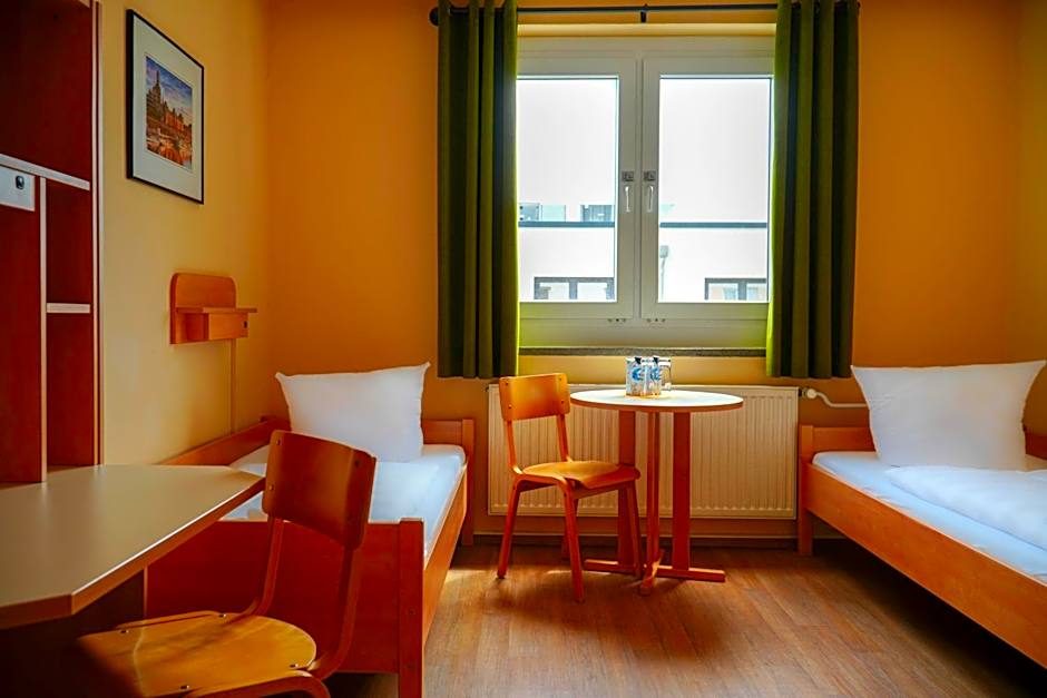 DJH Jugendherberge Dresden - Jugendgästehaus